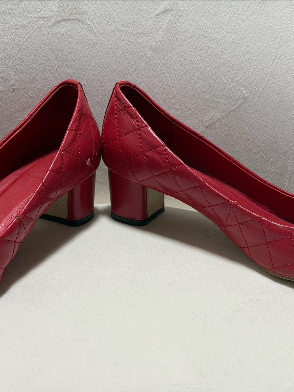 Tory Burch Carrie Red Quilted Leather Gold Cap Toe Block Heel Pump 41 / 10.5 - Picture 7 of 11